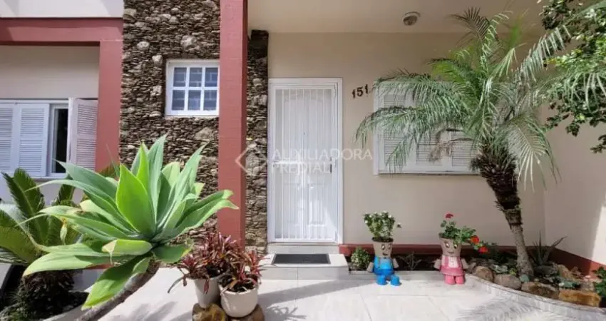 Casa com 3 quartos à venda na Rua Reverendo Daniel Betts, 151, Morro Santana, Porto Alegre