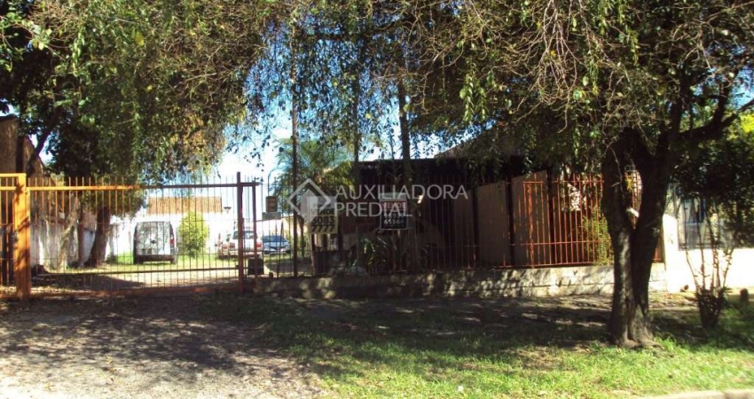 Terreno à venda na Avenida Saturnino de Brito, 1236, Vila Jardim, Porto Alegre