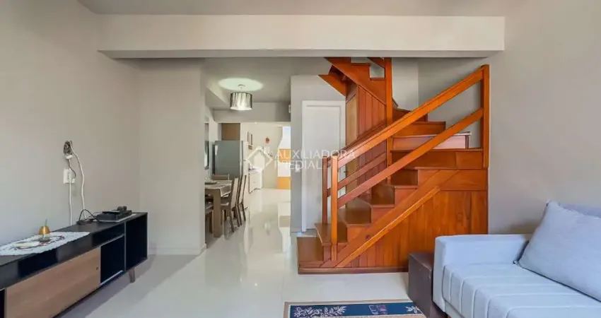 Casa em condomínio fechado com 3 quartos à venda na Avenida José Aloísio Filho, 889, Humaitá, Porto Alegre