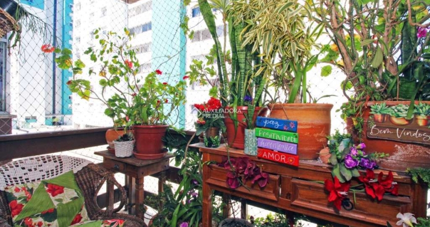 Apartamento com 3 quartos à venda na Rua Geraldo Souza Moreira, 425, Passo da Areia, Porto Alegre