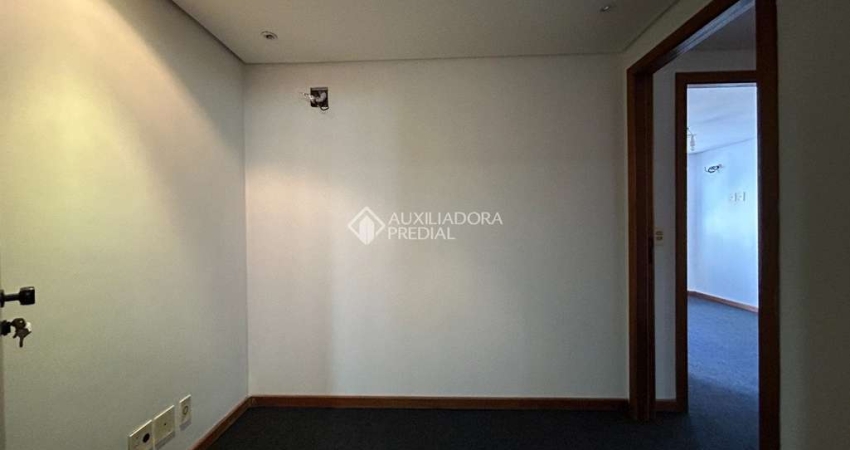 Sala comercial à venda na Rua Vinte e Quatro de Outubro, 650, Moinhos de Vento, Porto Alegre