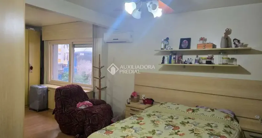 Apartamento com 3 quartos à venda na Avenida Cristóvão Colombo, 69, Floresta, Porto Alegre
