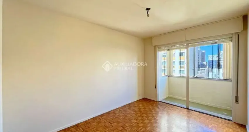 Apartamento com 3 quartos à venda na Rua Riachuelo, 1268, Centro Histórico, Porto Alegre