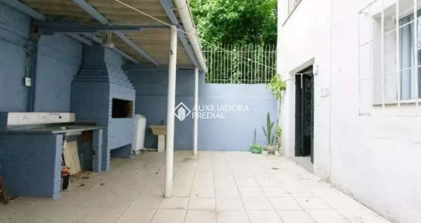 Apartamento com 3 quartos à venda na Rua Tiradentes, 378, Independência, Porto Alegre