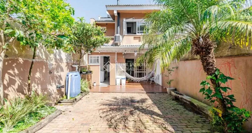 Casa em condomínio fechado com 3 quartos à venda na Rua Doutora Noemi Valle Rocha, 194, Serraria, Porto Alegre