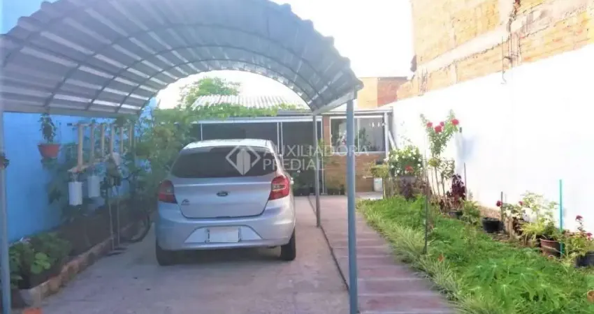 Casa com 2 quartos à venda na Rua do Schneider, 728, Hípica, Porto Alegre