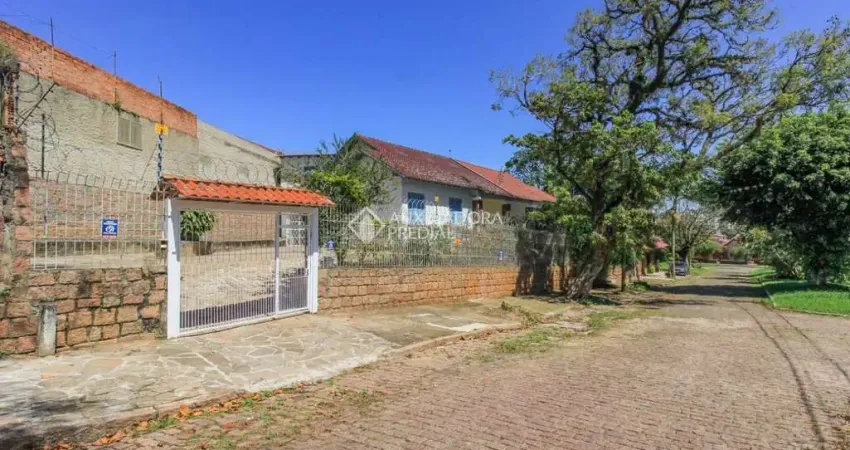 Casa com 3 quartos à venda na Avenida Felipe Weimann, 58, Santa Tereza, Porto Alegre
