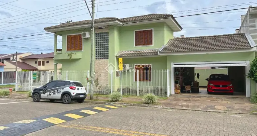 Casa com 3 quartos à venda na Rua Álamo, 11, Hípica, Porto Alegre