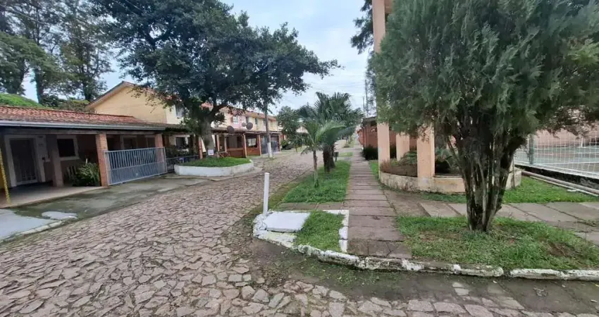 Casa em condomínio fechado com 2 quartos à venda na Avenida Edgar Pires de Castro, 2600, Hípica, Porto Alegre