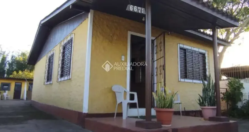 Casa com 3 quartos à venda na Avenida Juca Batista, 6671, Hípica, Porto Alegre
