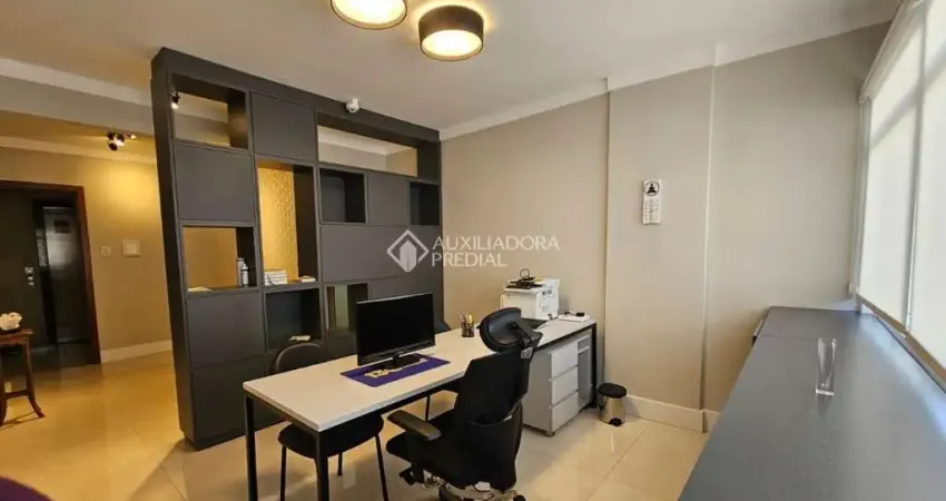 Sala comercial à venda na Rua Uruguai, 335, Centro Histórico, Porto Alegre