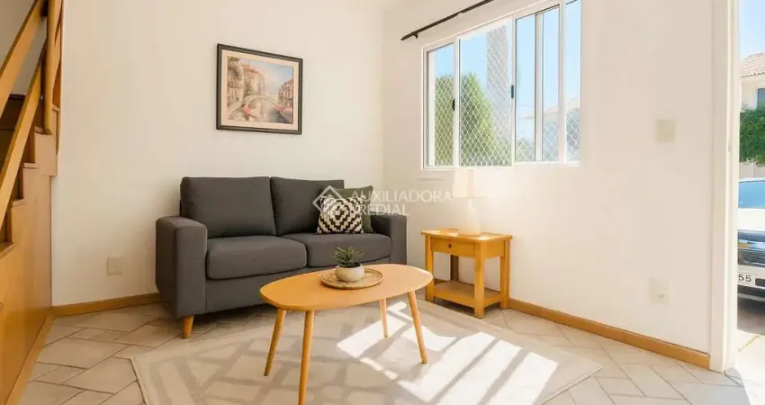 Casa em condomínio fechado com 2 quartos à venda na Avenida da Cavalhada, 5075, Cavalhada, Porto Alegre