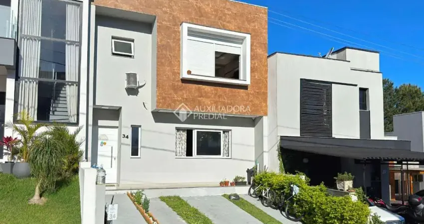 Casa em condomínio fechado com 3 quartos à venda na Rua Carlos Maximiliano Fayet, 430, Hípica, Porto Alegre