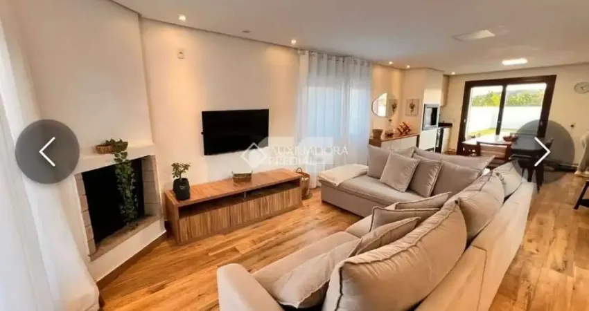 Casa com 3 quartos à venda na Da Anchova, 661, Bela Torres, Passo de Torres