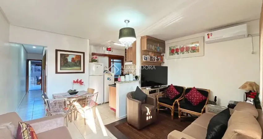 Casa com 2 quartos à venda na Rua Irmão Mainar Longhi, 41, Hípica, Porto Alegre