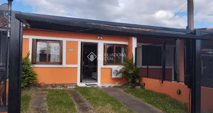 Casa com 2 quartos à venda na Rua Elaine Juchem Selistre, 510, Hípica, Porto Alegre