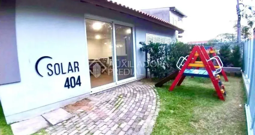 Casa em condomínio fechado com 2 quartos à venda na Rua Santa Mônica, 404, Ponta Grossa, Porto Alegre