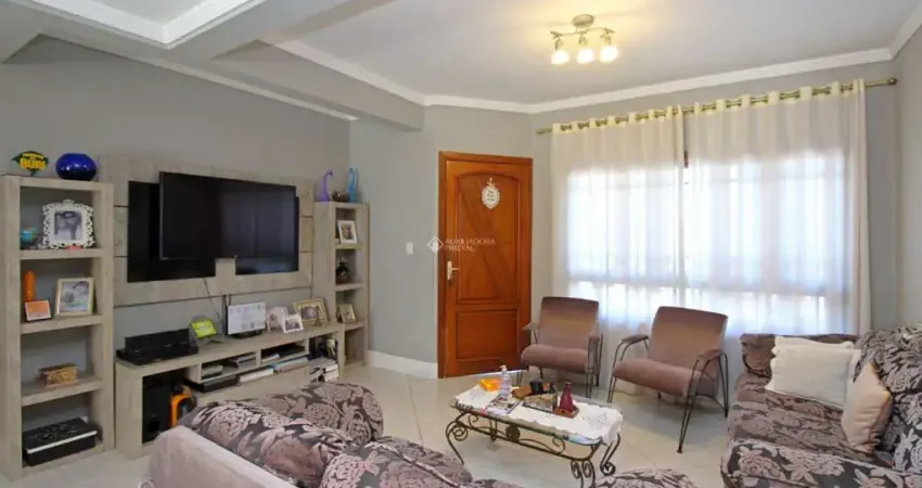 Casa em condomínio fechado com 3 quartos à venda na Avenida Juca Batista, 1458, Cavalhada, Porto Alegre