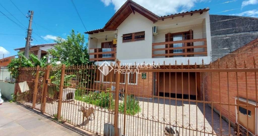 Casa com 4 quartos à venda na Rua Gregório da Fonseca, 369, Nonoai, Porto Alegre