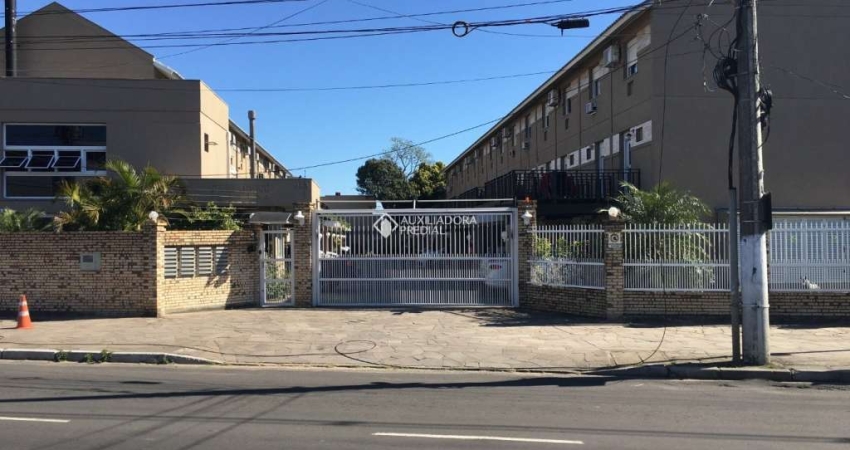 Casa em condomínio fechado com 1 quarto à venda na Avenida Juca Batista, 473, Cavalhada, Porto Alegre