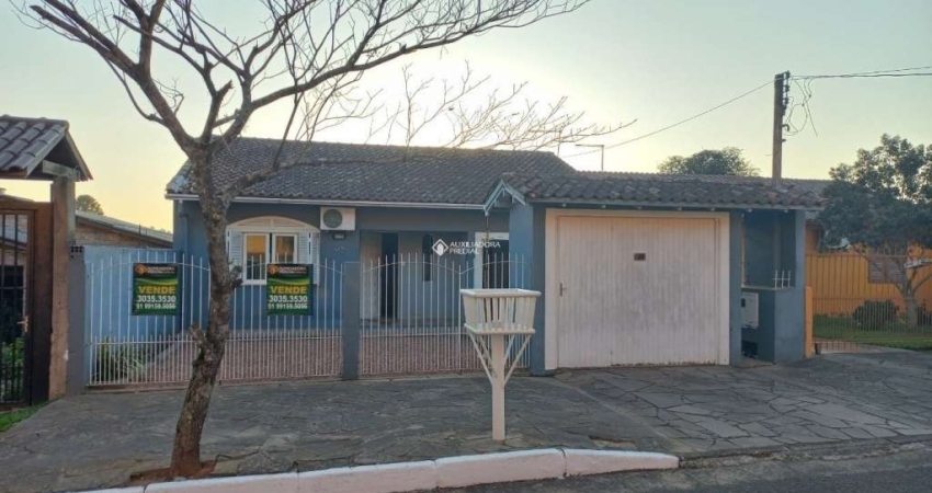Casa com 3 quartos à venda na JOAQUIM GONCALVES LEDO, 115, Canudos, Novo Hamburgo