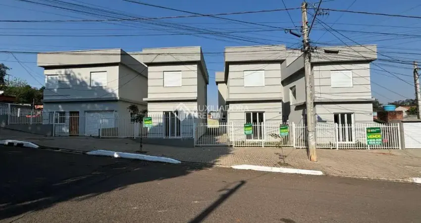 Casa com 2 quartos à venda na LOURIVAL LEITE DE OLIVEIRA, 150, Canudos, Novo Hamburgo