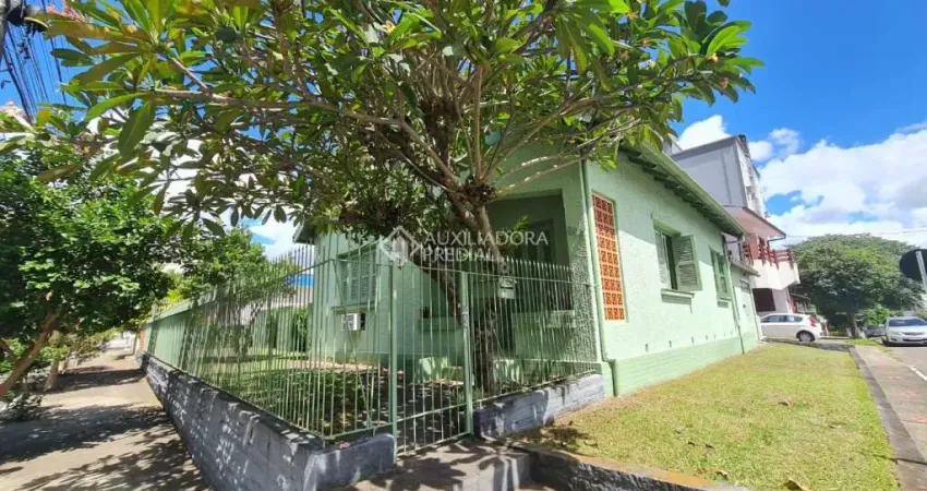 Casa com 3 quartos à venda na Rua Osvaldo Aranha, 265, Pátria Nova, Novo Hamburgo