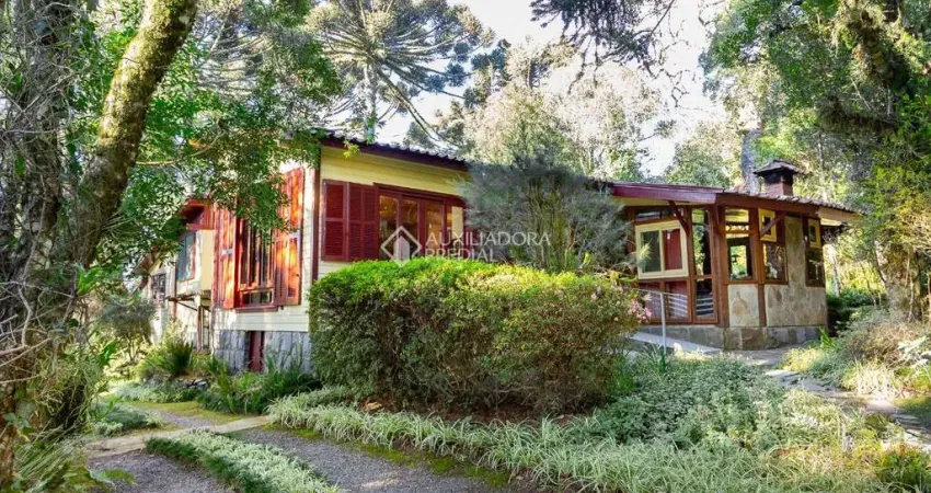 Casa com 5 quartos à venda na São Gotardo, 622, Centro, São Francisco de Paula