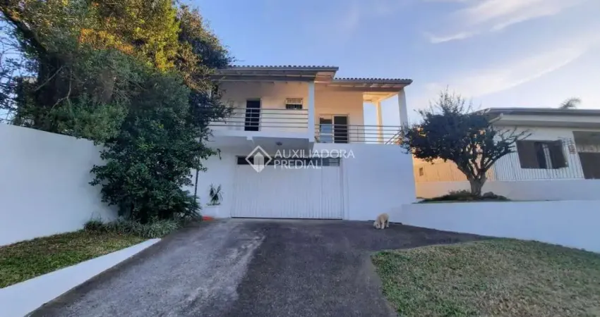 Casa com 3 quartos à venda na Rua Doutor Miguel Vieira Ferreira, 20, Petrópolis, Novo Hamburgo