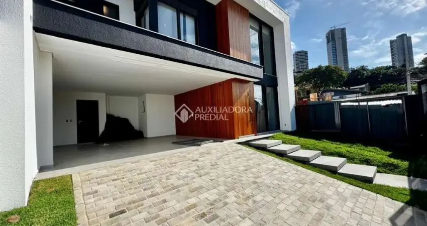 Casa com 3 quartos à venda na Rua Arapei, 611, Jardim Mauá, Novo Hamburgo