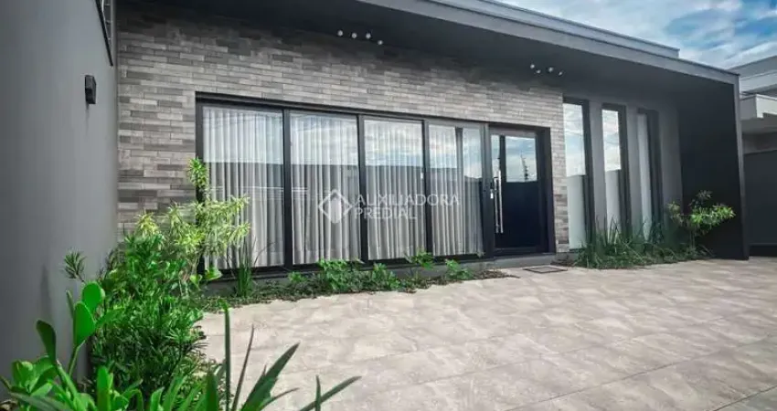 Casa com 3 quartos à venda na Poços de Caldas, 91, Oeste, Sapiranga