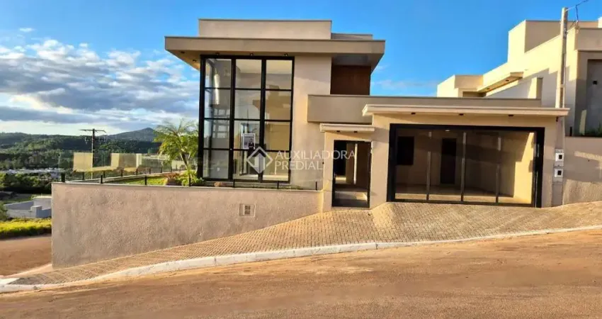 Casa com 3 quartos à venda na Rua Ida Kern, 141, Bela Vista, Estância Velha