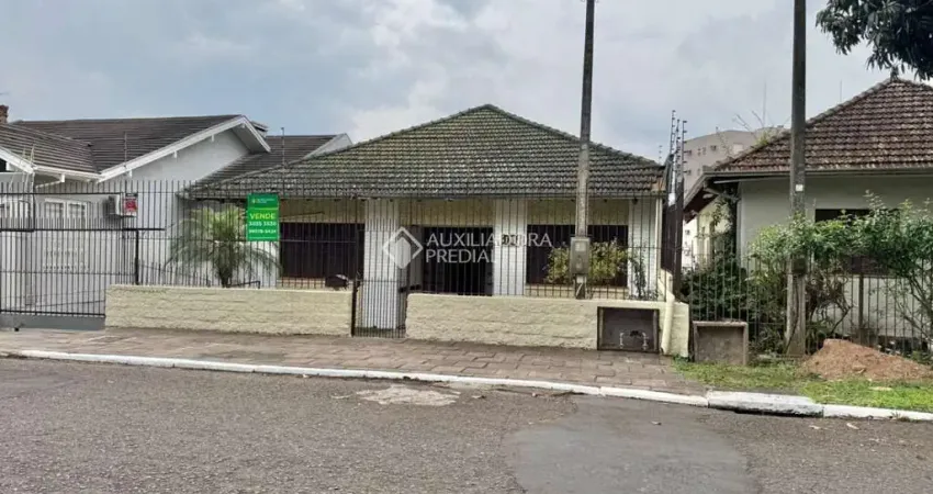 Casa com 3 quartos à venda na Rua Aracaju, 110, Boa Vista, Novo Hamburgo