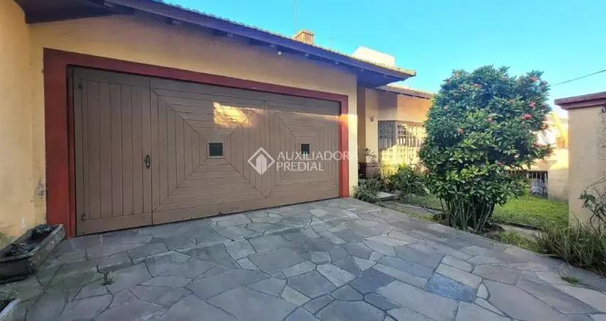 Casa com 3 quartos à venda na Rua Regina Mundi, 151, Cristo Rei, São Leopoldo