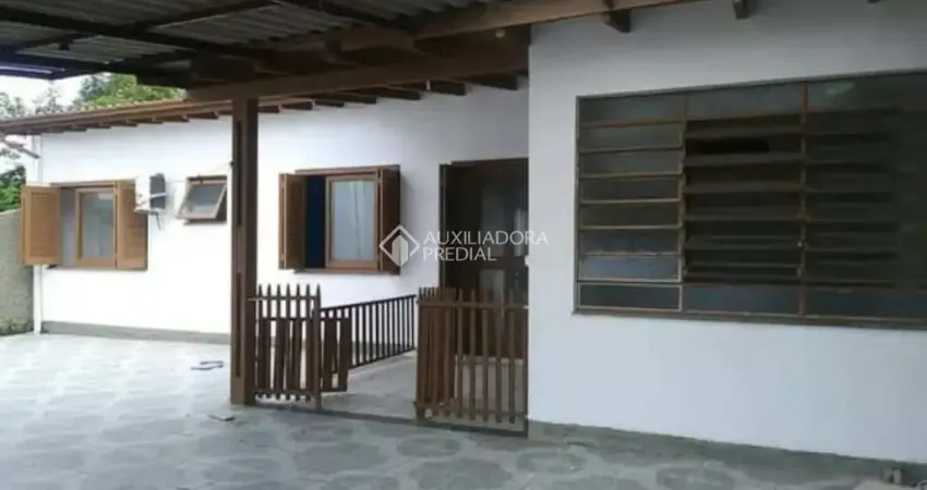 Casa com 2 quartos à venda na Felipe Bloss II, 40, Paulista, Campo Bom