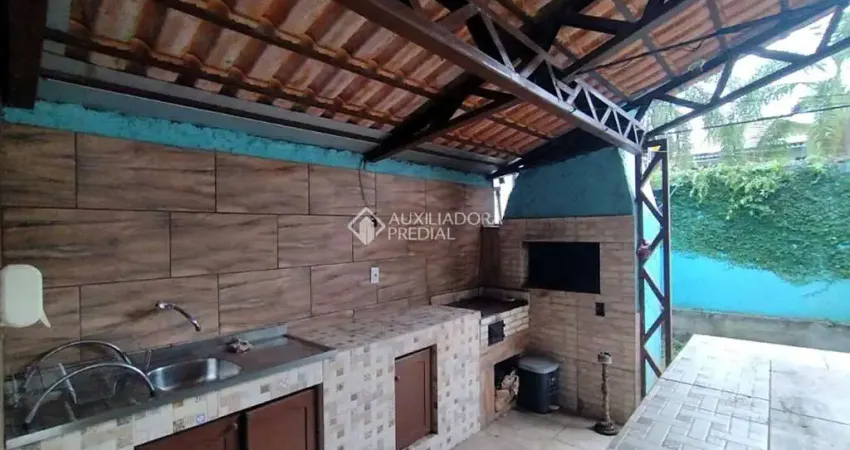 Casa com 3 quartos à venda na Rua Valmir Bernardes Ferreira, 224, Santo Afonso, Novo Hamburgo