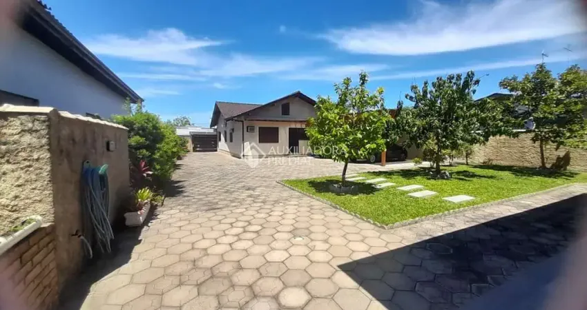 Casa com 4 quartos à venda na Rua Samuel Dietschi, 37, São Jorge, Novo Hamburgo