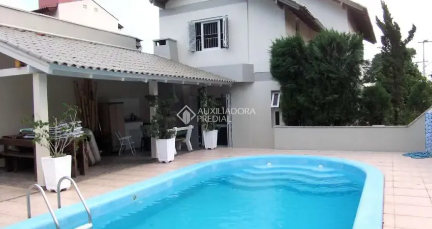 Casa com 3 quartos à venda na Rua Coronel Genuino Sampaio, 30, Vila Nova, Novo Hamburgo