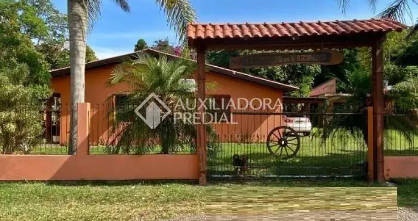 Casa em condomínio fechado com 3 quartos à venda na Rs 040 - Parada 90, 1265, Águas Claras, Viamão