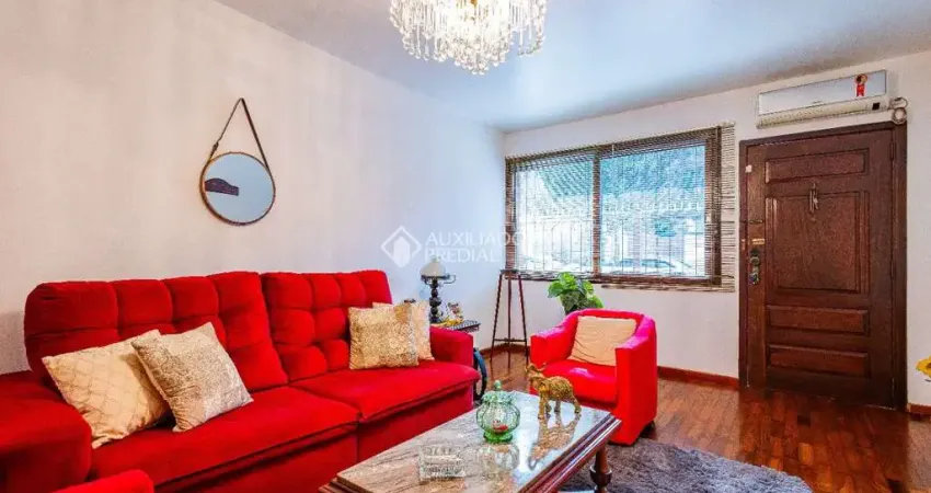 Casa com 4 quartos à venda na Rua Professor Ulisses Cabral, 64, Chácara das Pedras, Porto Alegre