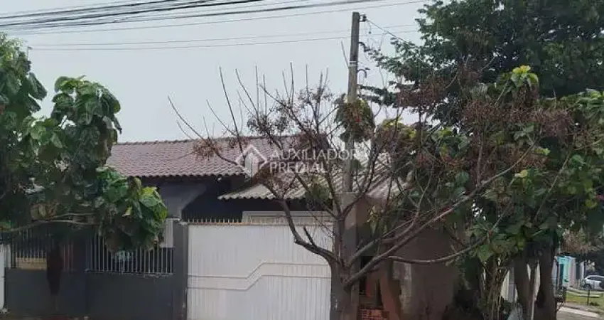 Casa com 2 quartos à venda na Santa Mônica, 355, Olaria, Canoas