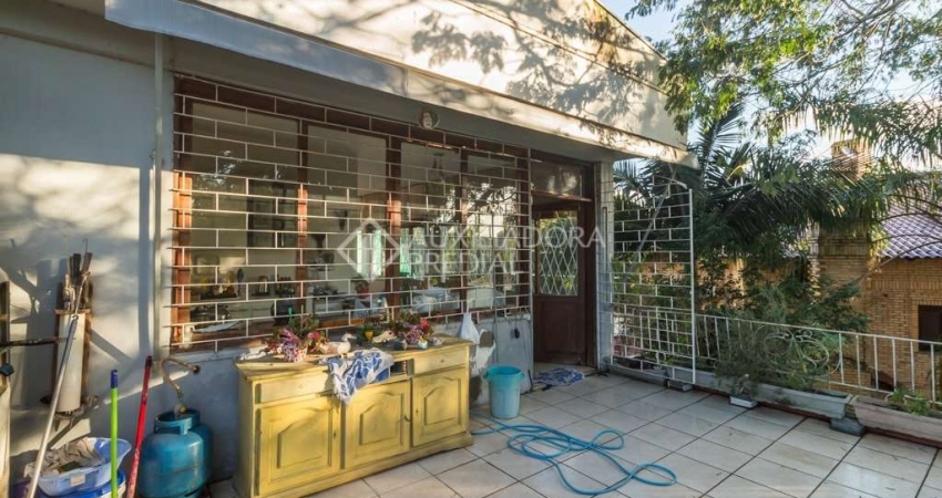Casa em condomínio fechado com 5 quartos à venda na Rua João Berutti, 324, Chácara das Pedras, Porto Alegre