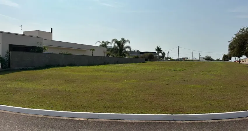 Condomínio Evidence Terreno lindo de esquina, topografia plana excelente