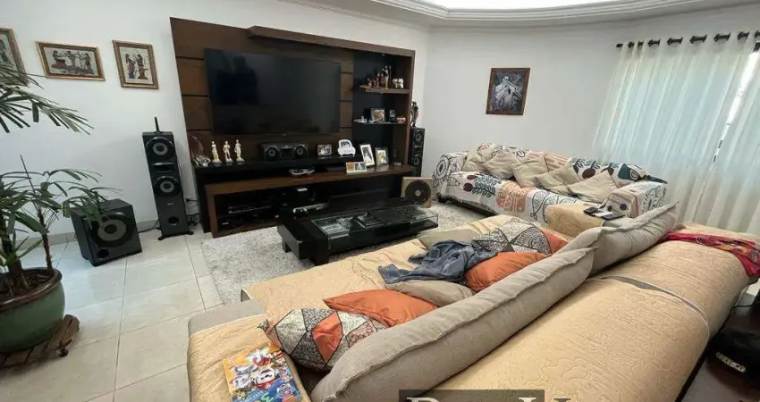 Casa 2 dormitórios sendo 2 suítes – R$ 2.300.000,00