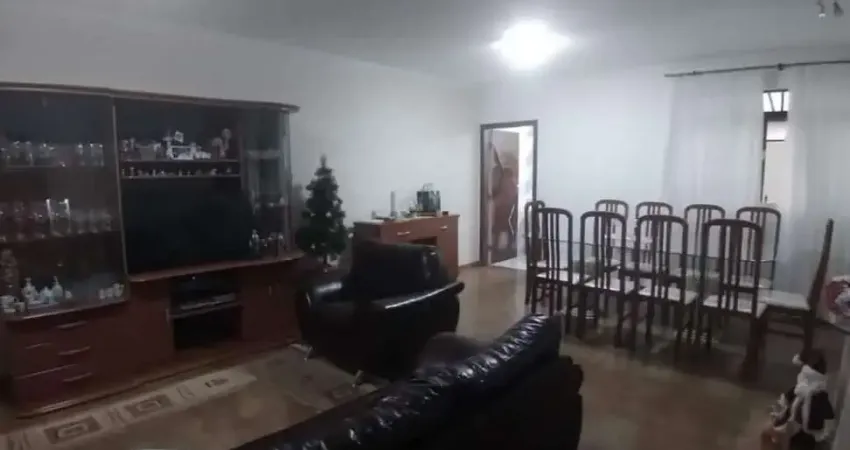 Sobrado à à venda 3 quartos quartos em São Caetano do Sul - 988.000,00