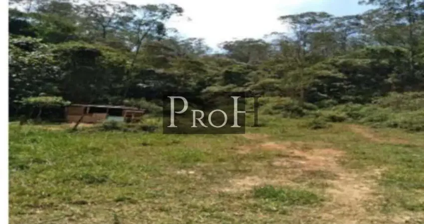 Terreno à venda no Condomínio Maracanã, Santo André