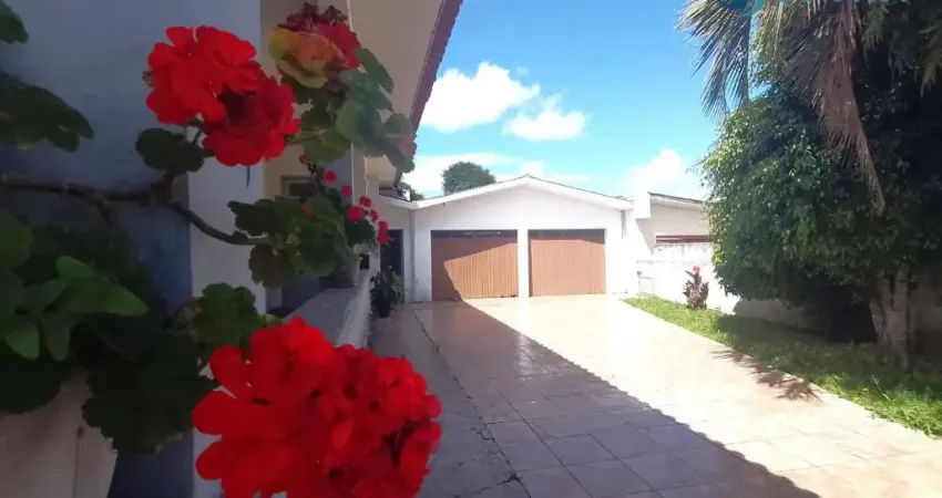 Casa com 3 quartos, para aluguel por R$ 3.500/mês – Cruzeiro, São José dos Pinhais PR