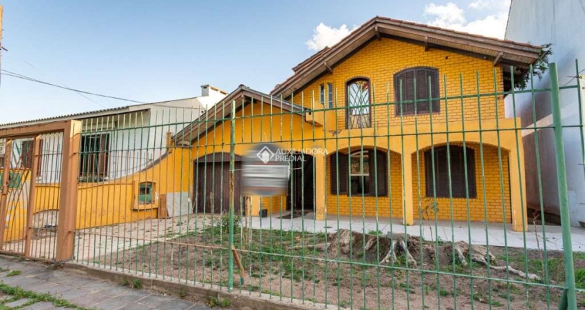 Casa com 4 quartos à venda na Rua Alfredo Silveira Dias, 169, Nonoai, Porto Alegre