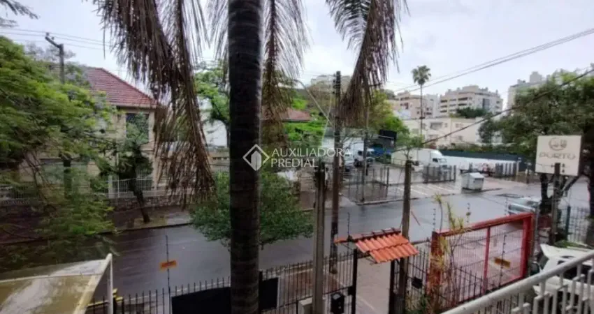 Casa com 4 quartos à venda na Rua Mucio Teixeira, 673, Menino Deus, Porto Alegre