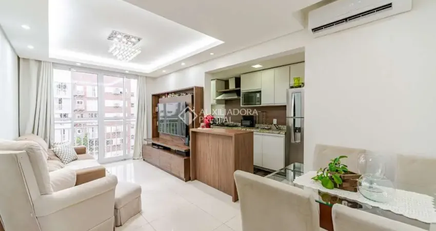 Apartamento com 2 quartos à venda na Walton Pontes Carpes, 39, Vila Nova, Porto Alegre